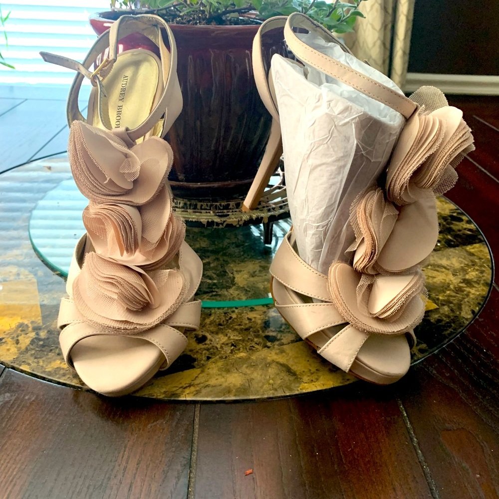 Audrey Brooke women heels. Size 9. Worn once ( 2hours) private event.  Beige